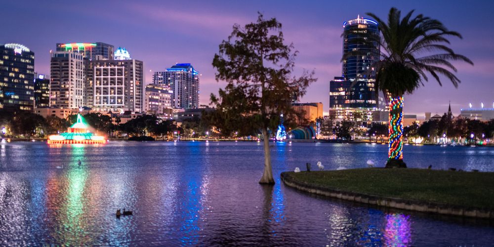 Relax at Lake Eola Park