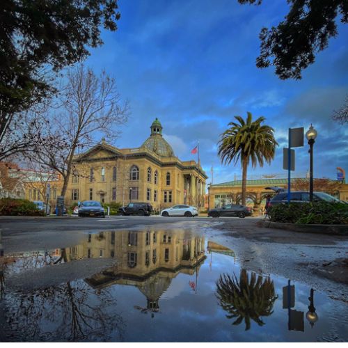 Courthouse Square
