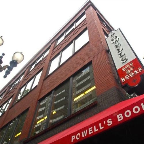 Powell's City of Books (1)