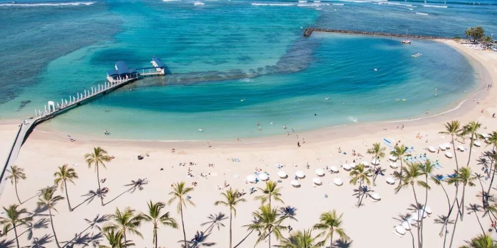 Relax on the World-Famous Waikiki Beach
