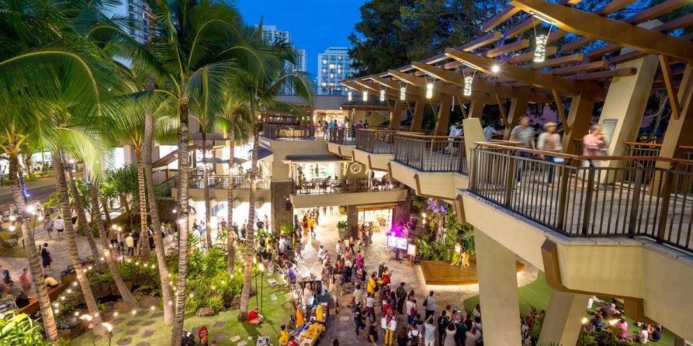 Free Cultural Activities at the Royal Hawaiian Center