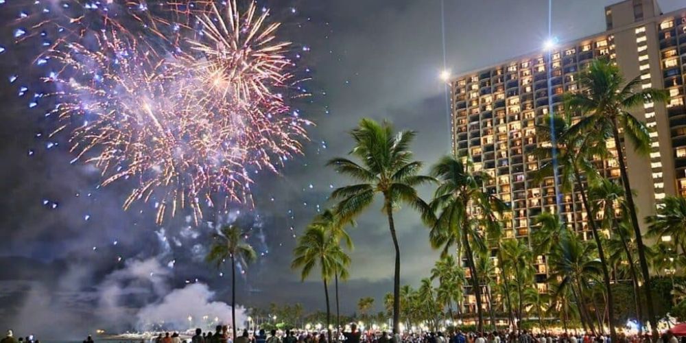 Hilton Hawaiian Village Friday Night Fireworks