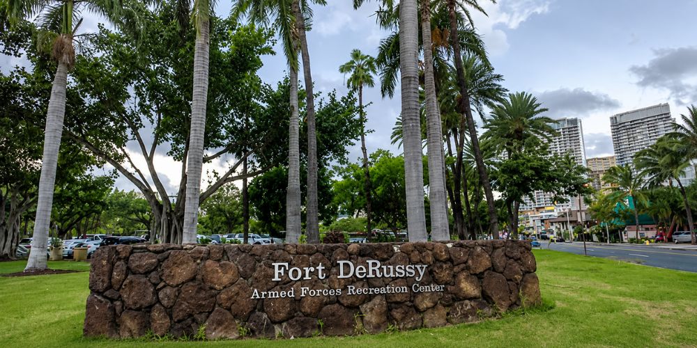 Fort DeRussy Beach Park (1)