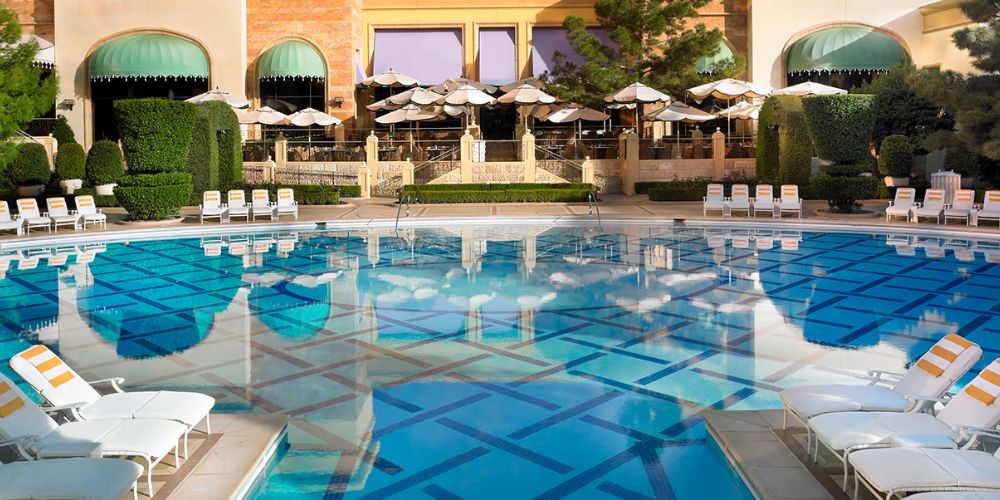Vegas Resort Pools